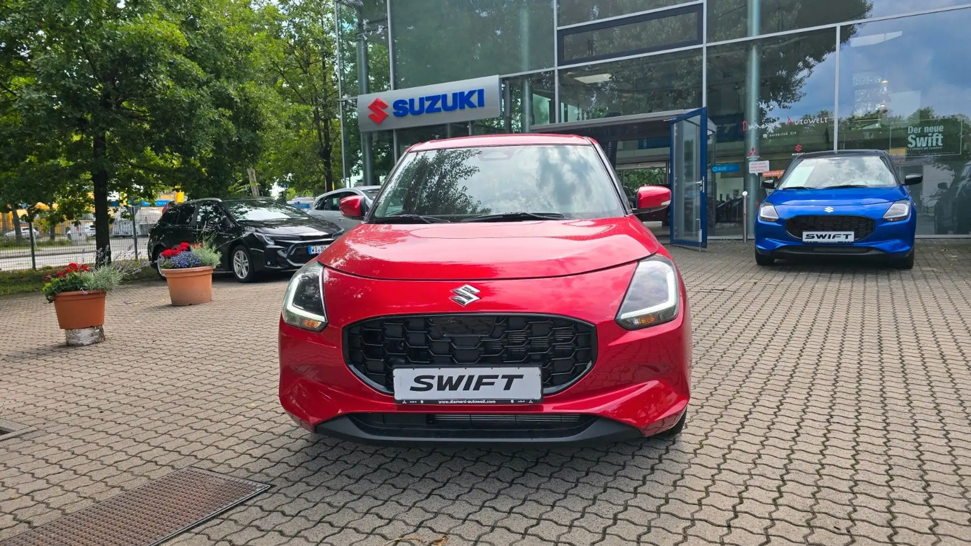Suzuki Swift 1.2 Comfort+ Hybrid MT Rouge - 2