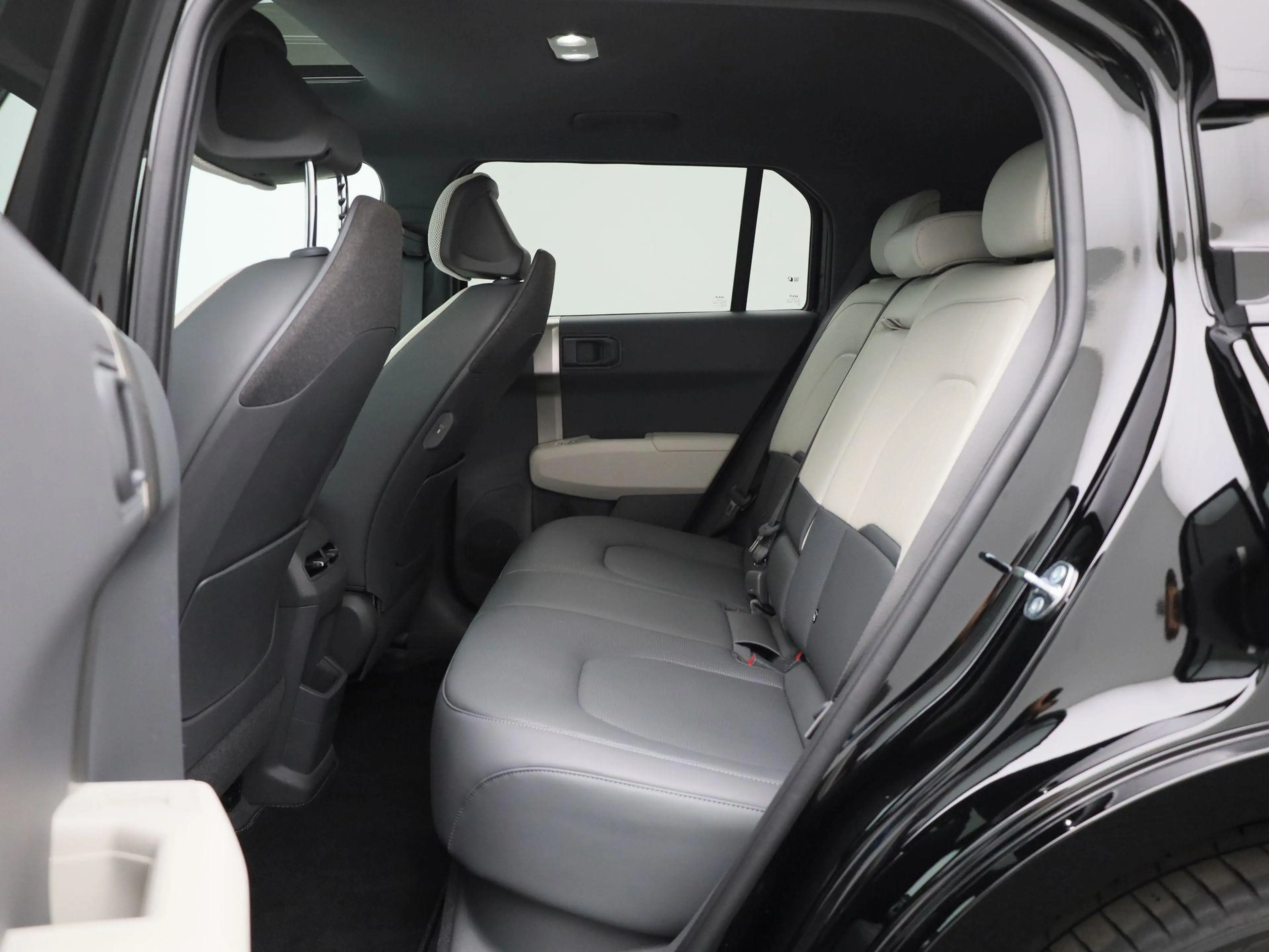 Kia EV3 GT-PlusLine 81.4 kWh | LED | Harman Kardon | Stoel — photo 12