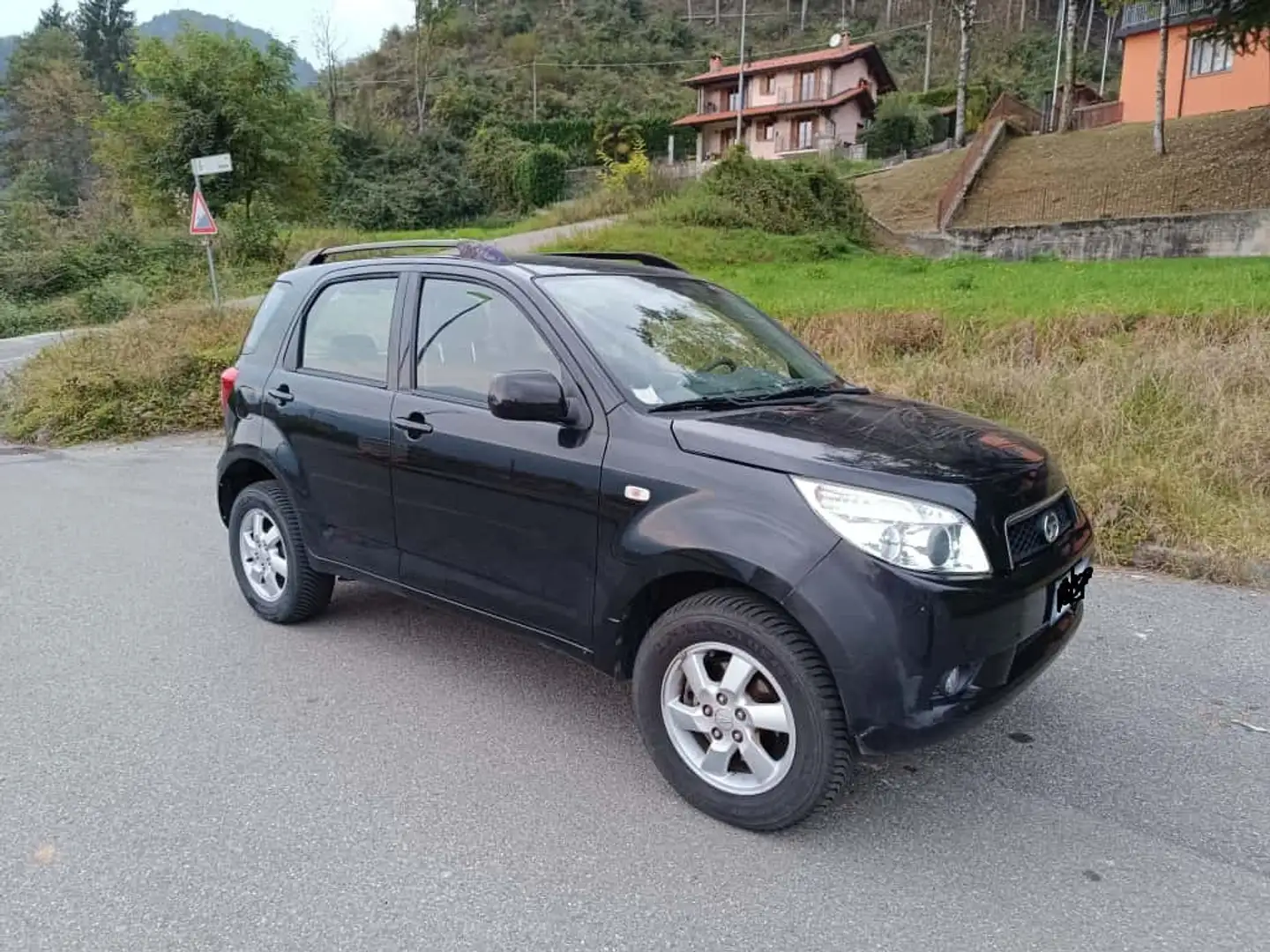 Daihatsu Terios 1.5 Benzina Nero - 2