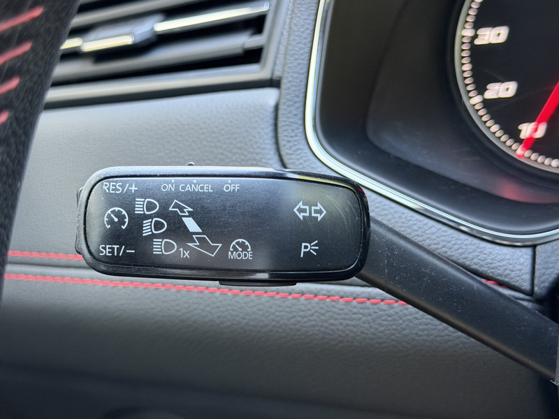 SEAT Arona FR Tempomat PDC Navi Apple Android — photo 32