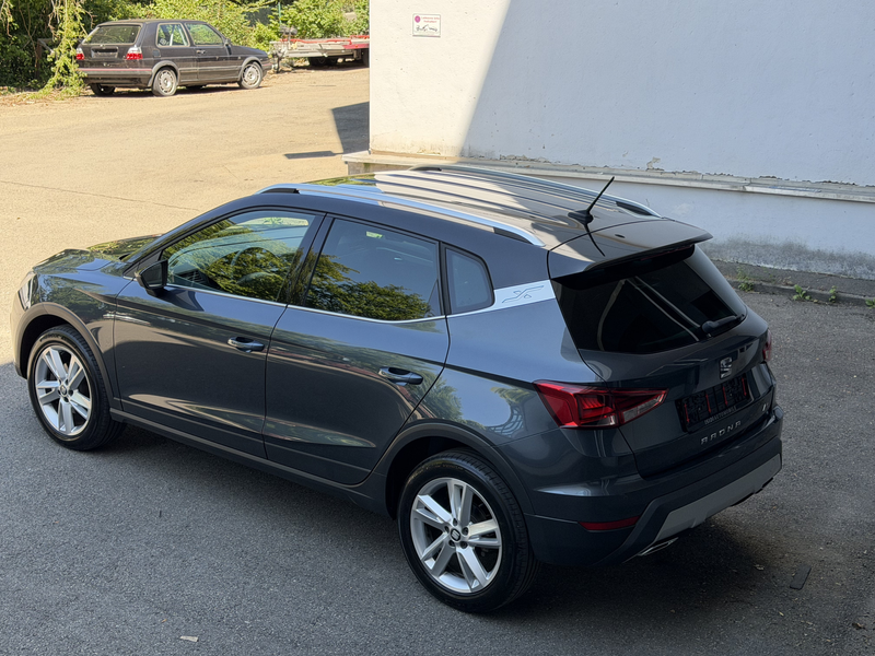 SEAT Arona FR Tempomat PDC Navi Apple Android — photo 4