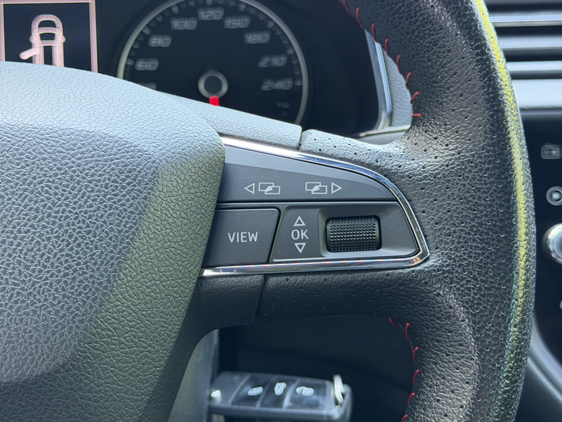 SEAT Arona FR Tempomat PDC Navi Apple Android — photo 31