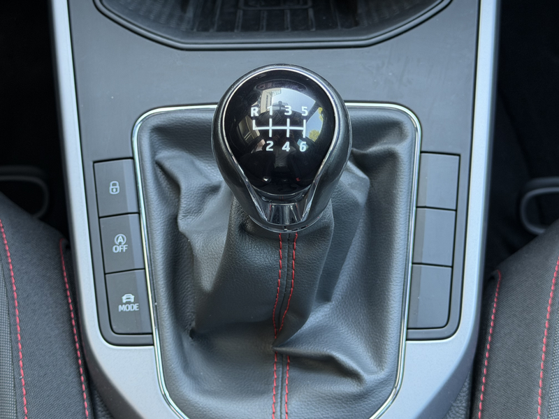 SEAT Arona FR Tempomat PDC Navi Apple Android — photo 21