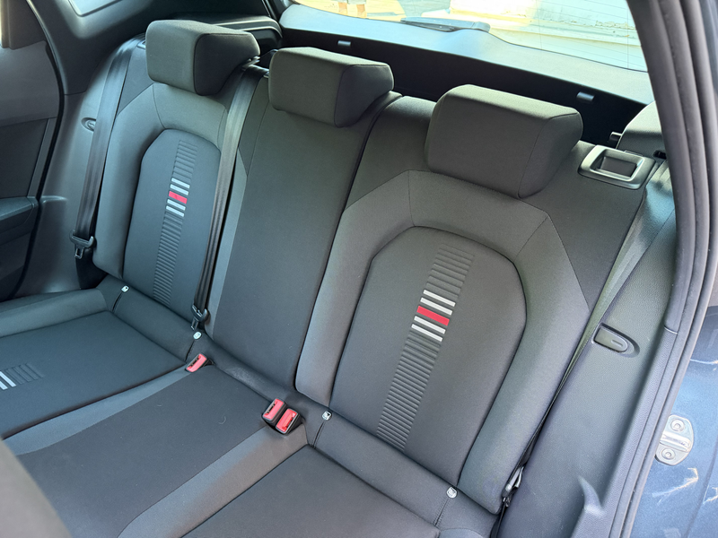 SEAT Arona FR Tempomat PDC Navi Apple Android — photo 13
