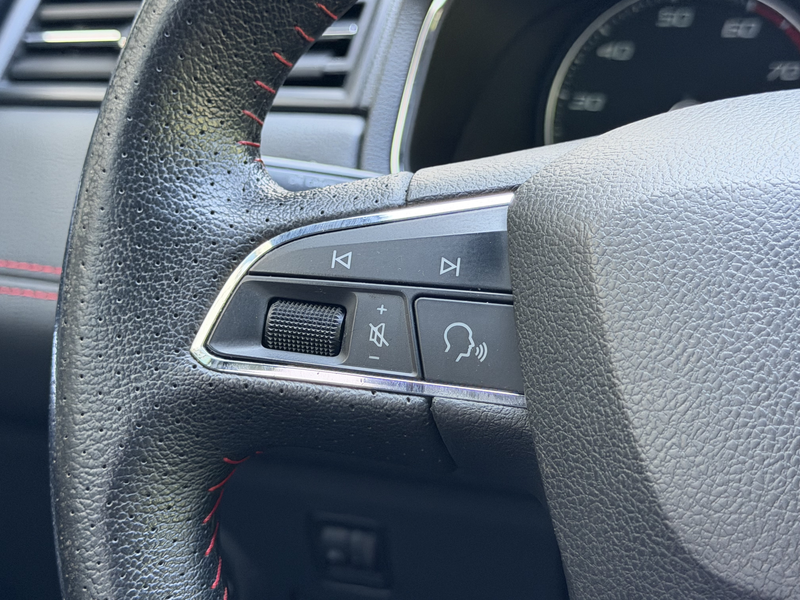 SEAT Arona FR Tempomat PDC Navi Apple Android — photo 30