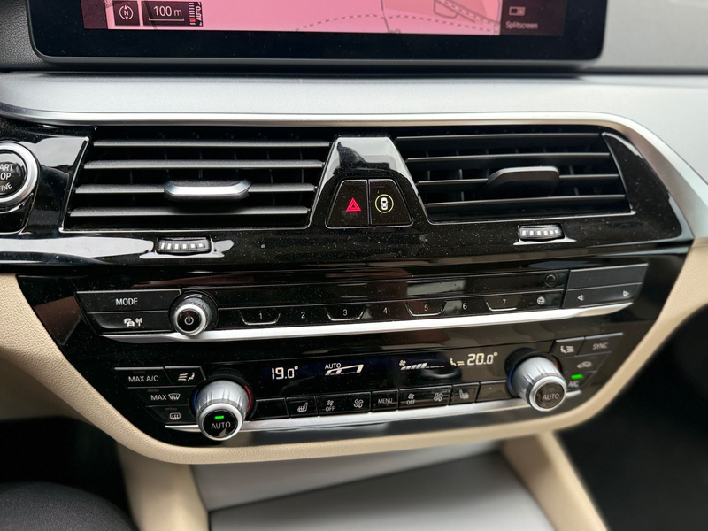 BMW 530 d Limousine I Leder I Ambiente I LED — photo 15