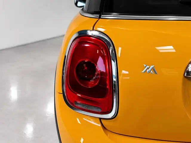 Mini Hatch view 5
