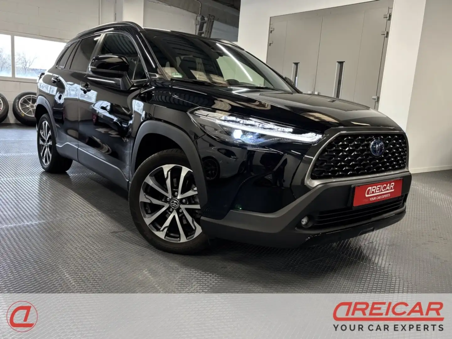 Toyota Corolla Cross Hybrid 2.0 Style Plus Negro - 1