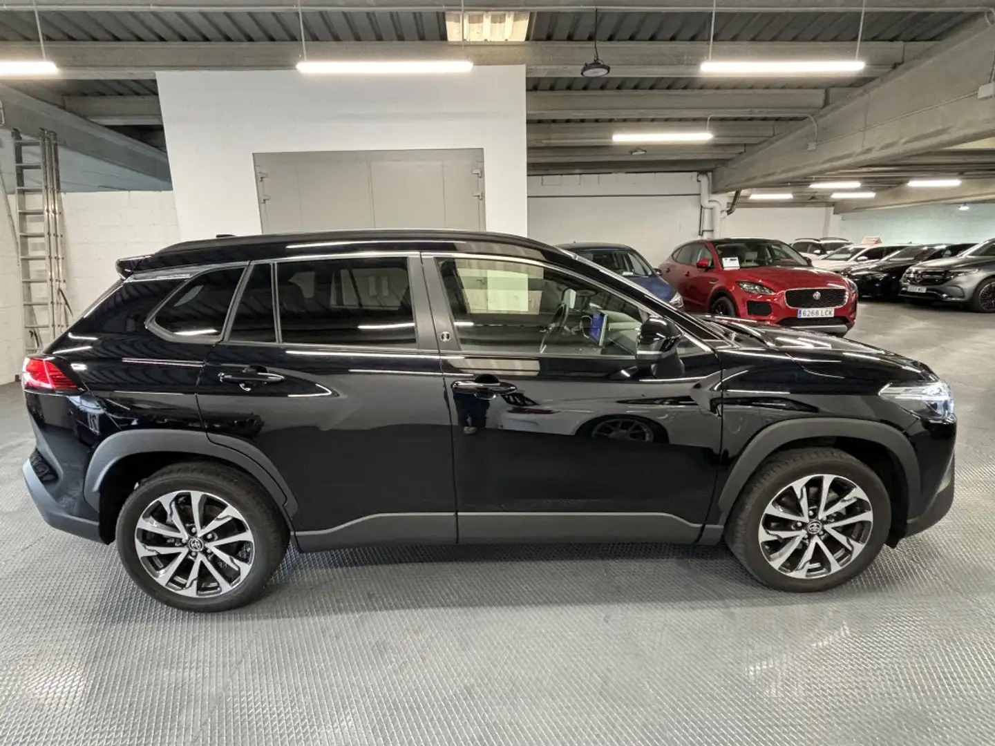 Toyota Corolla Cross Hybrid 2.0 Style Plus Negro - 2