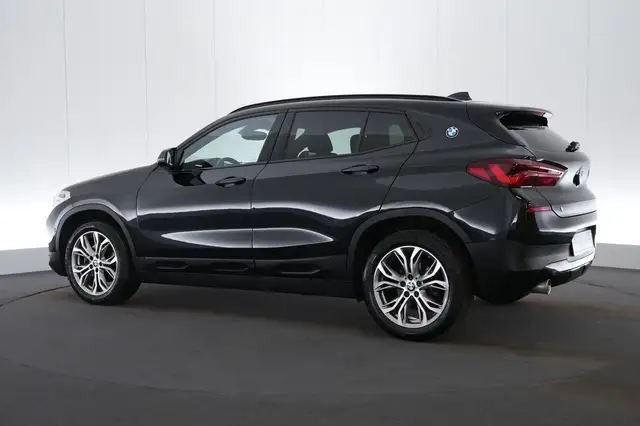 BMW X2 1.5 sDrive18i Style Business LEDER/CUIR LED GPS PD