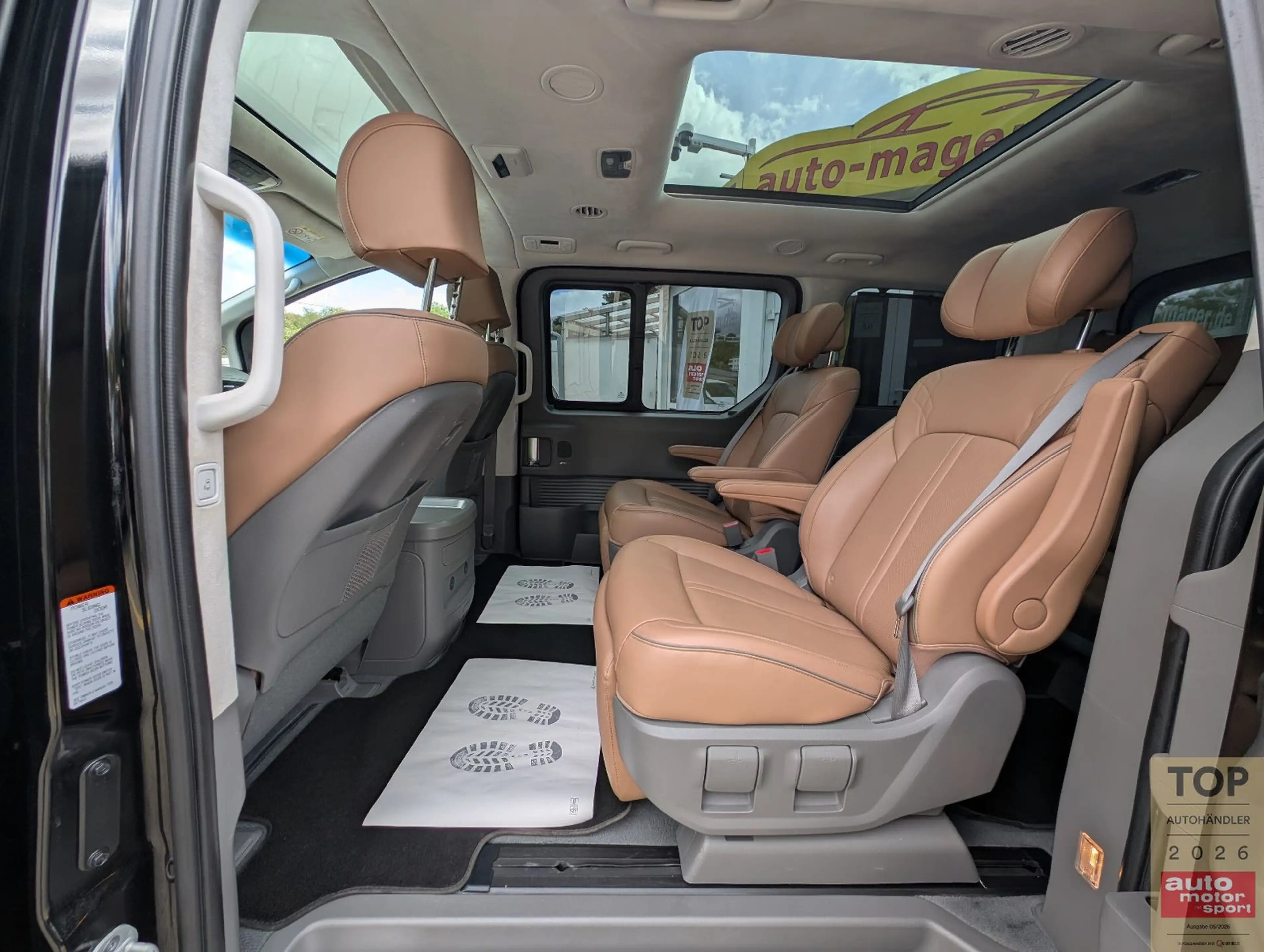Hyundai STARIA 2.2 Signature 4WD*7Si*ACC*PANO*360°LED*SBL — photo 14