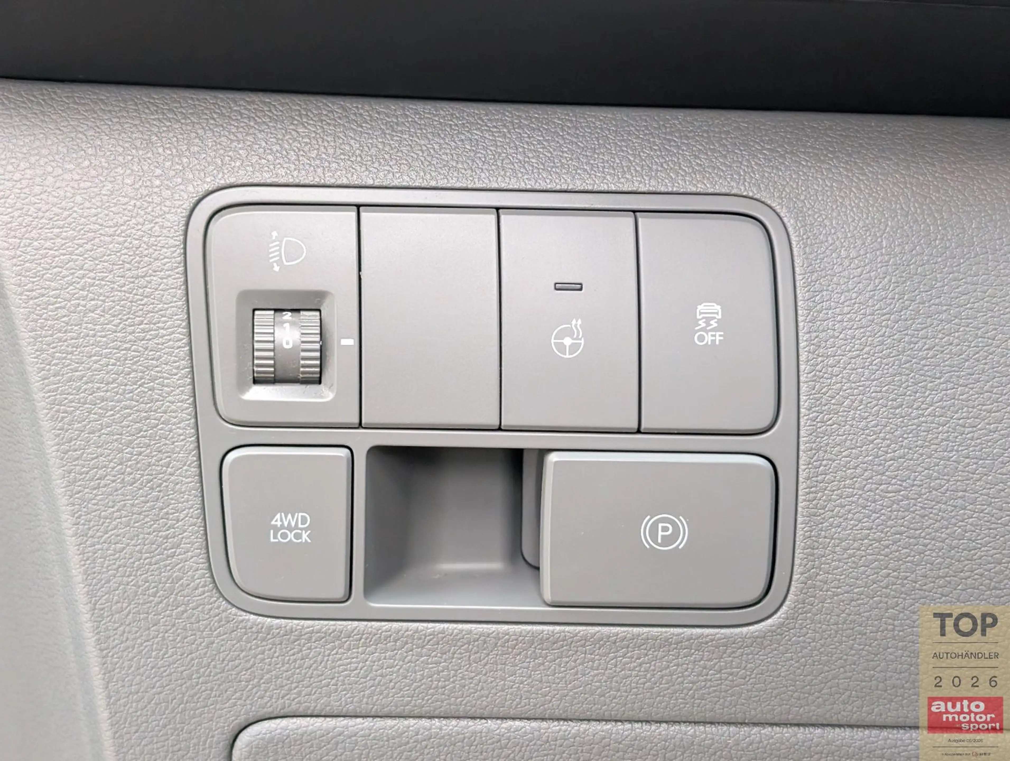 Hyundai STARIA 2.2 Signature 4WD*7Si*ACC*PANO*360°LED*SBL — photo 31