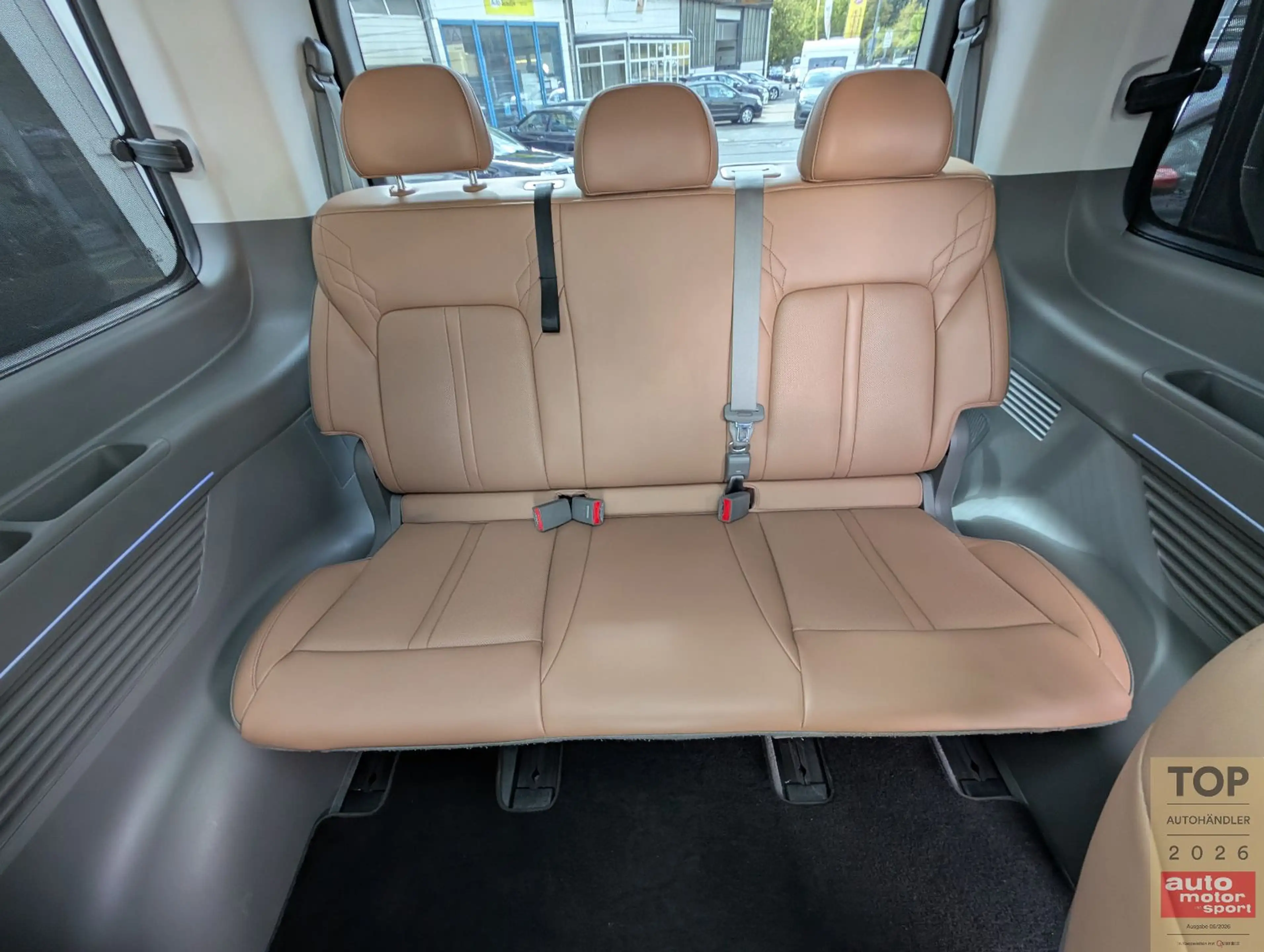 Hyundai STARIA 2.2 Signature 4WD*7Si*ACC*PANO*360°LED*SBL — photo 16
