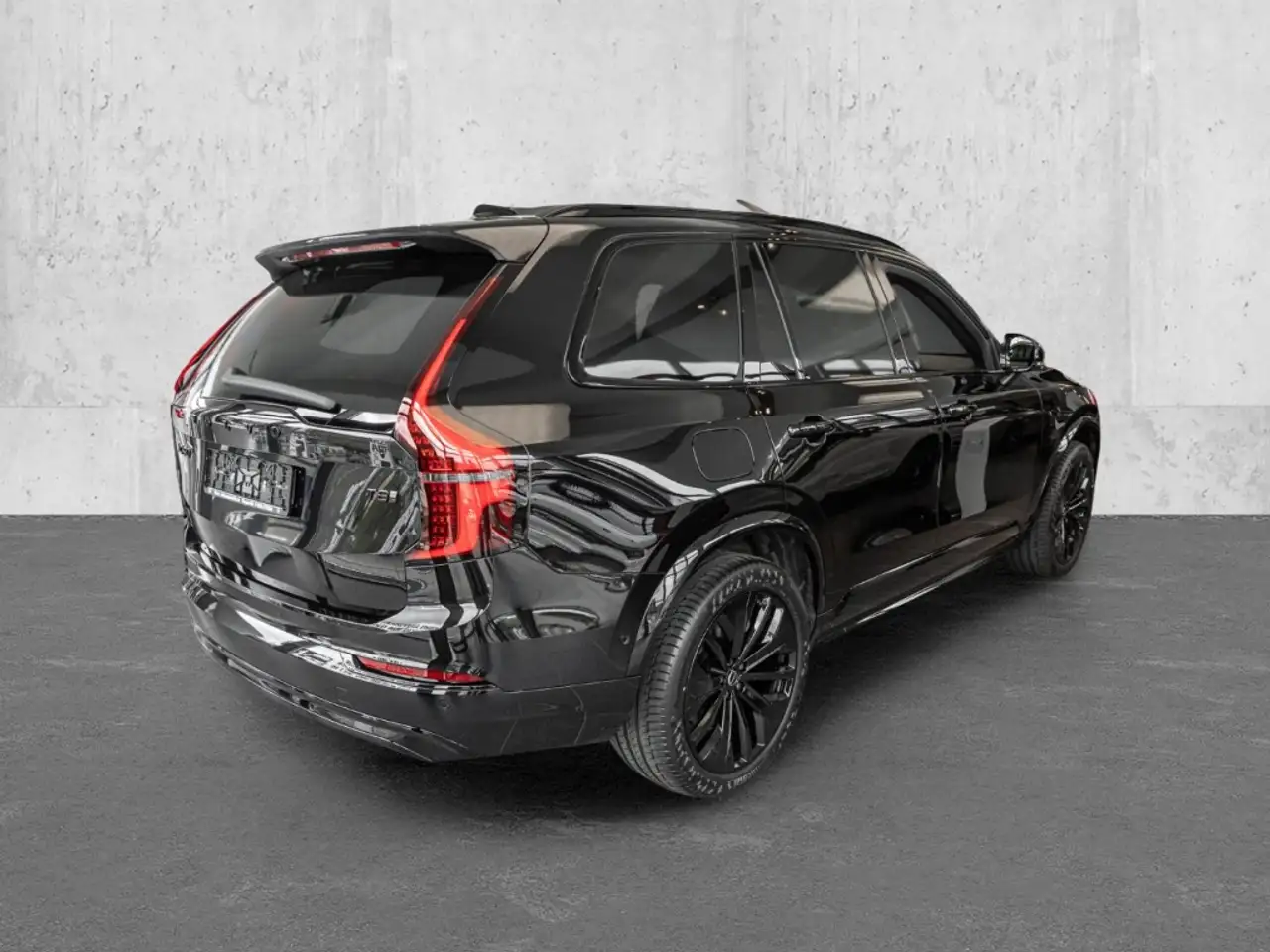 Volvo XC90 Ultra Black Edition Recharge Plug-In Hybrid AWD 7- 2