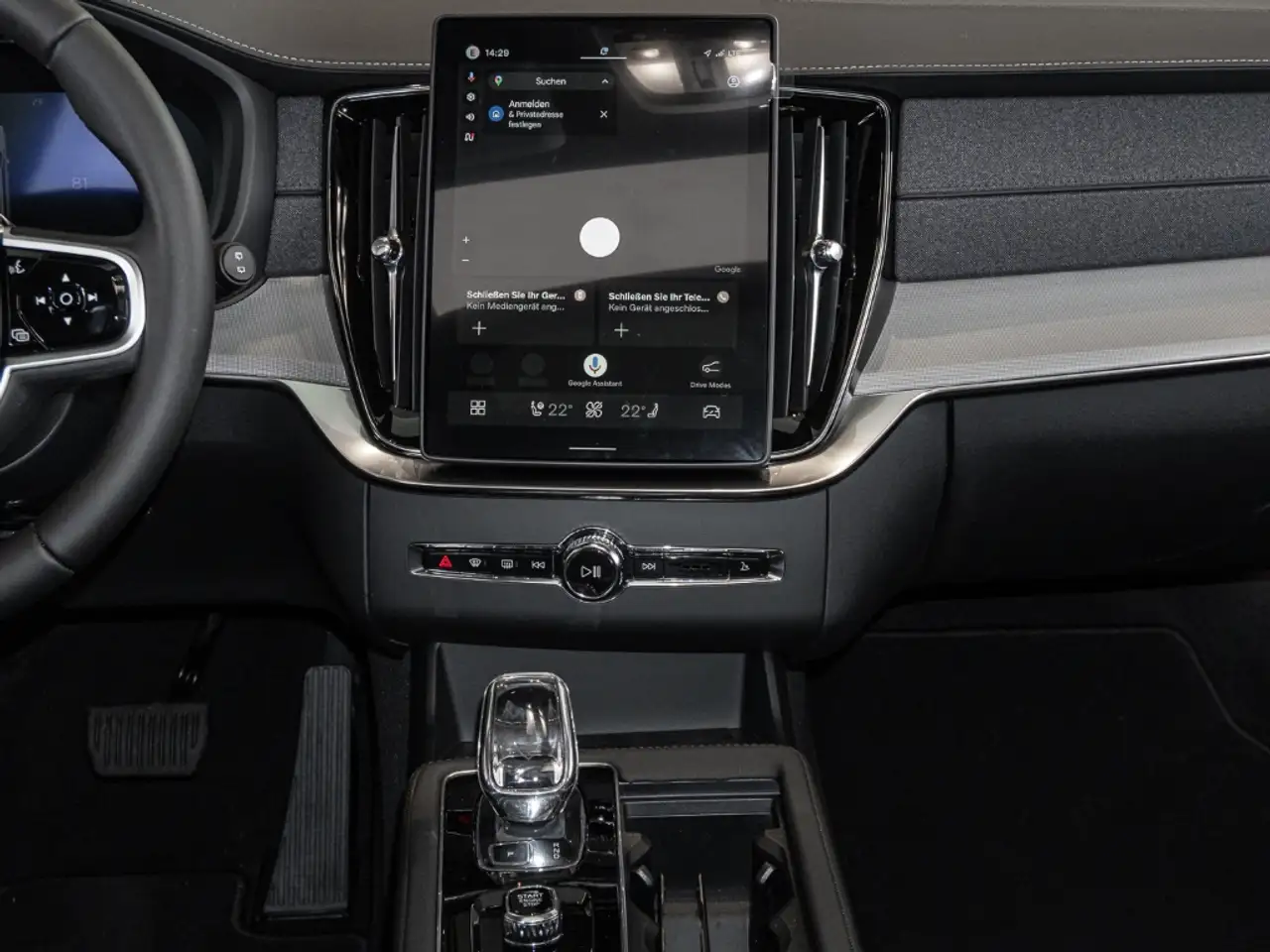 Volvo XC90 Ultra Black Edition Recharge Plug-In Hybrid AWD 7- 9