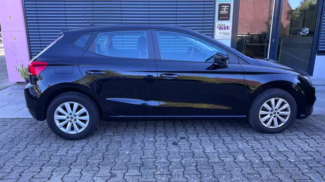 Seat Ibiza view 8
