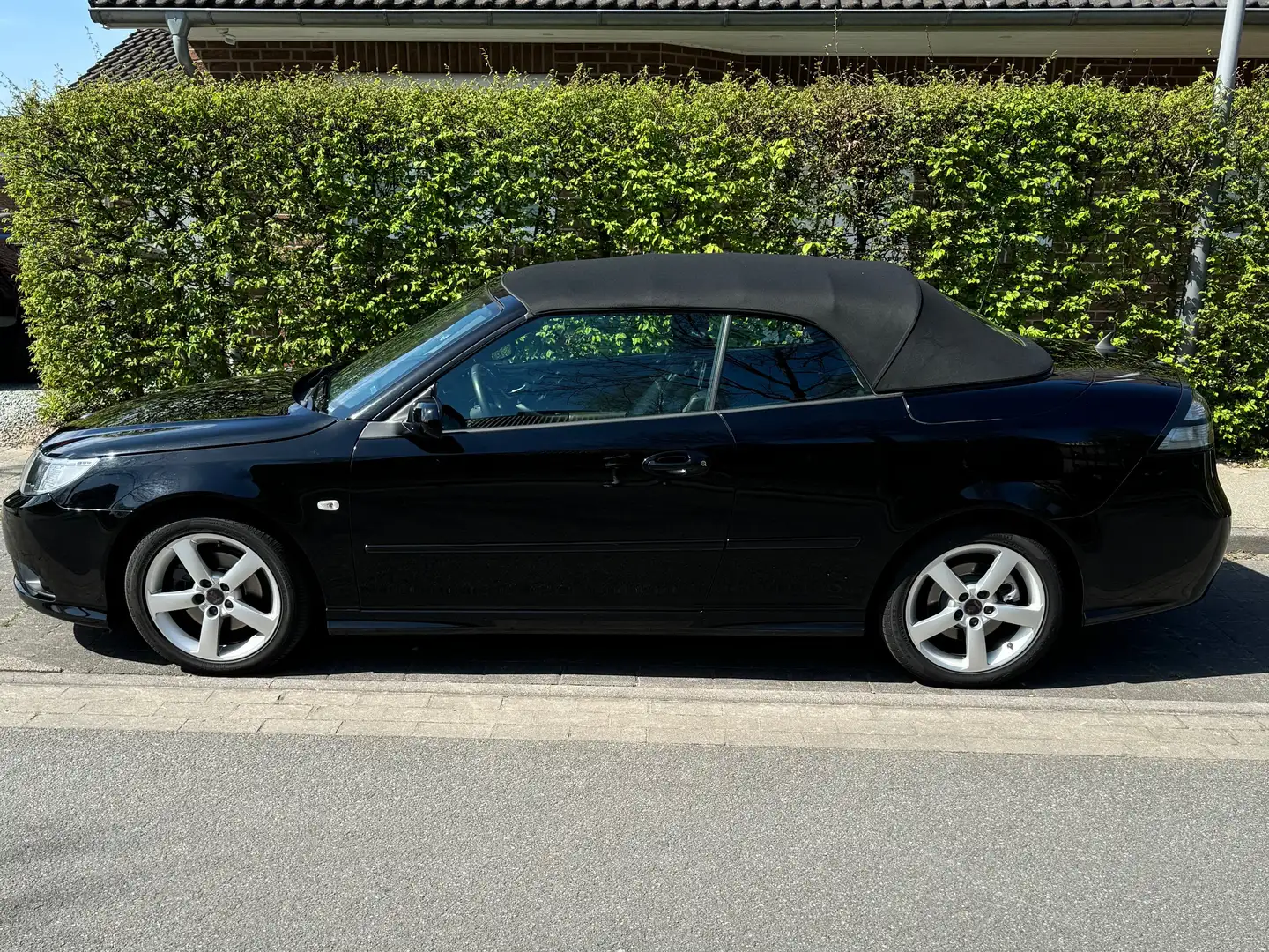 Saab 9-3 9-3 1.8t Cabrio Aut. Vector Schwarz - 1