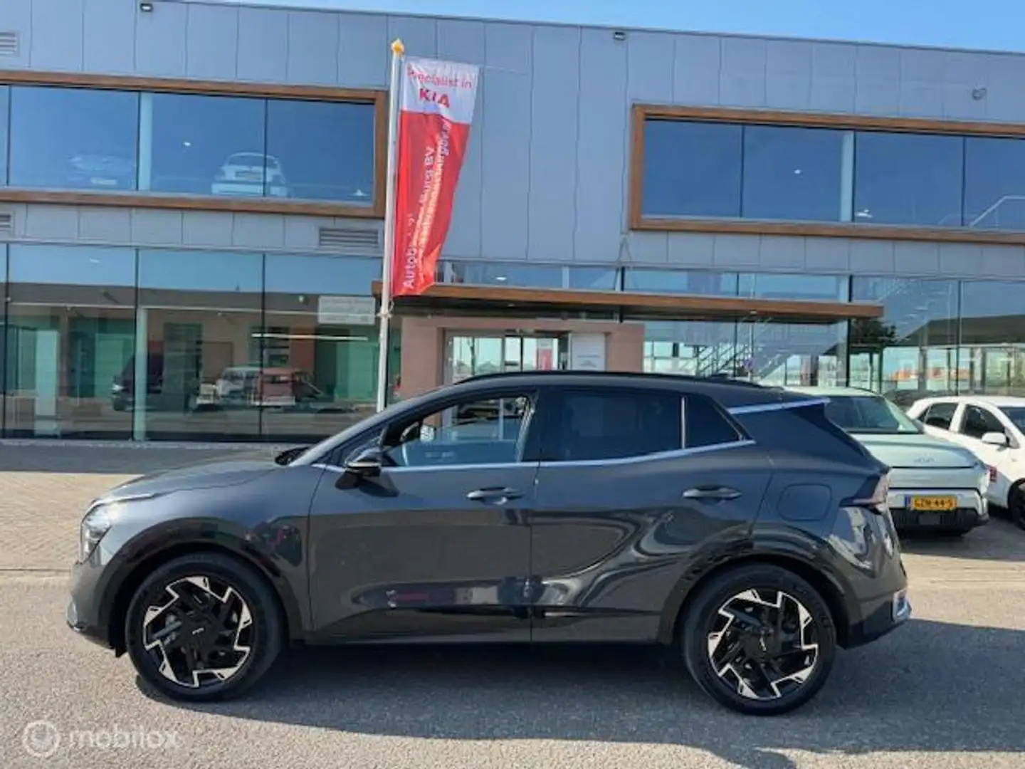 Kia Sportage 1.6 T-GDi Plug-in Hybrid AWD GT-PlusLine Grijs - 2