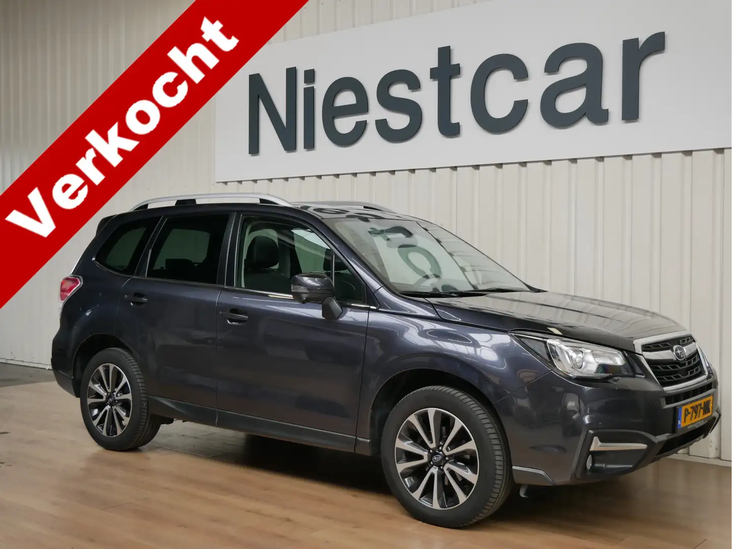 Subaru Forester 2.0 Premium Grey - 1