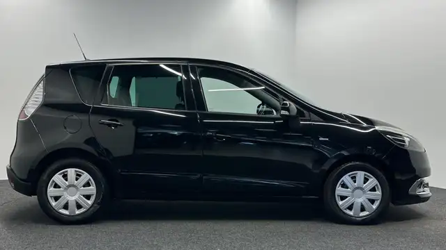 Renault Scenic view 11