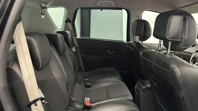 Renault Scenic view 5