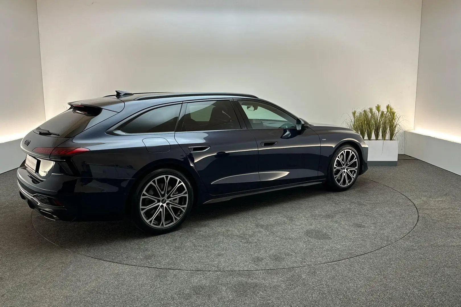 Audi A6 Avant S edition e hybrid S tronic Синій - 2