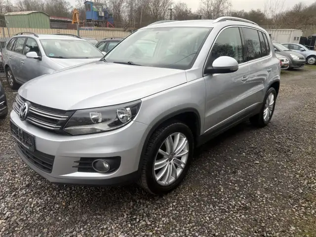 Volkswagen Tiguan SUVGeländeWagen/Pickup