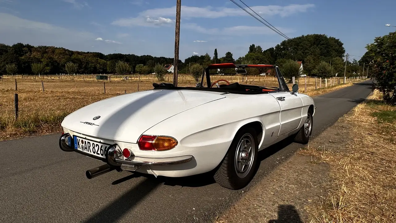 Alfa Romeo Spider 1750 Rundheck, foto 9