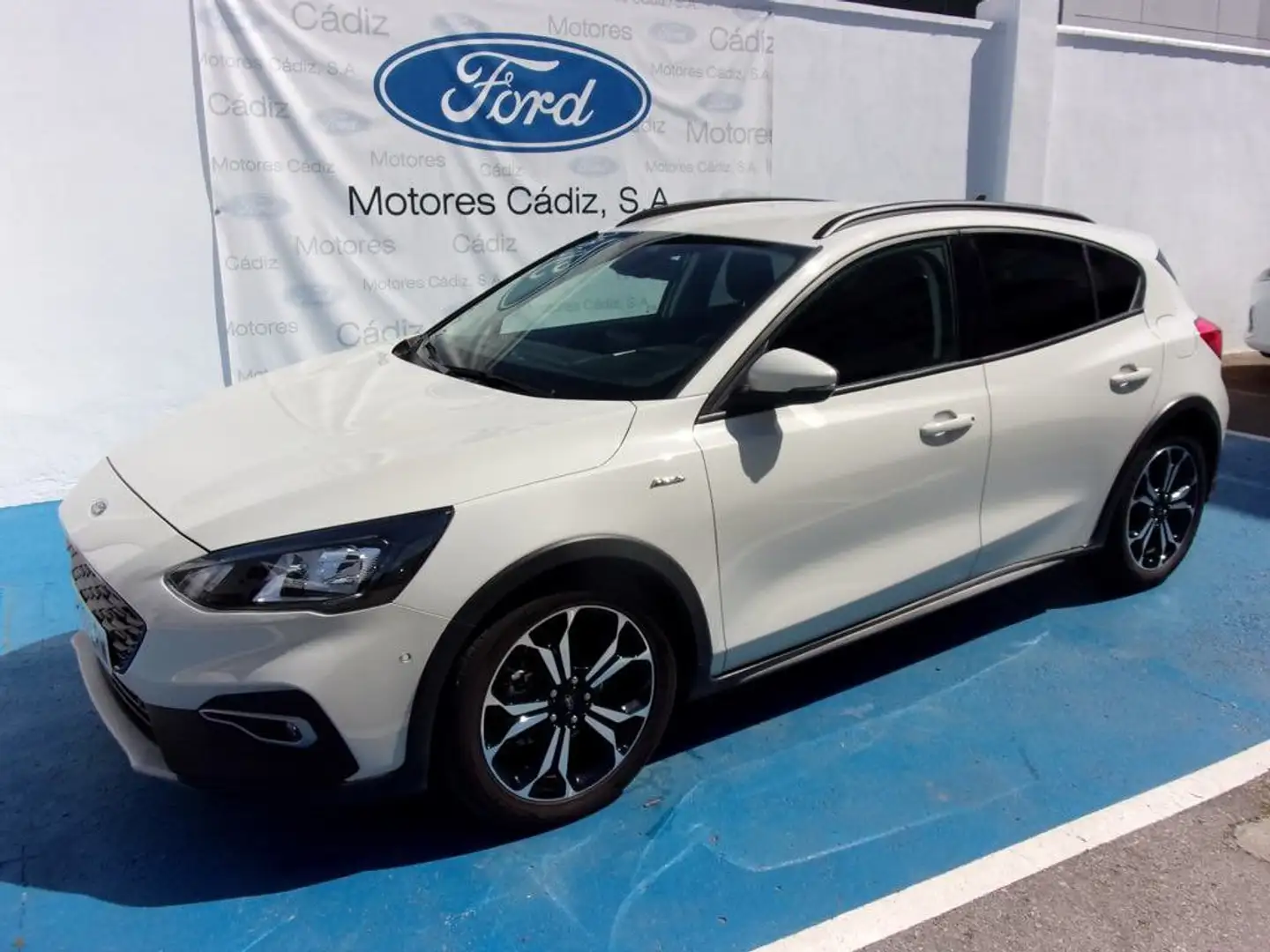 Ford Focus 1.0 Ecoboost MHEV Active 125 Blanc - 1