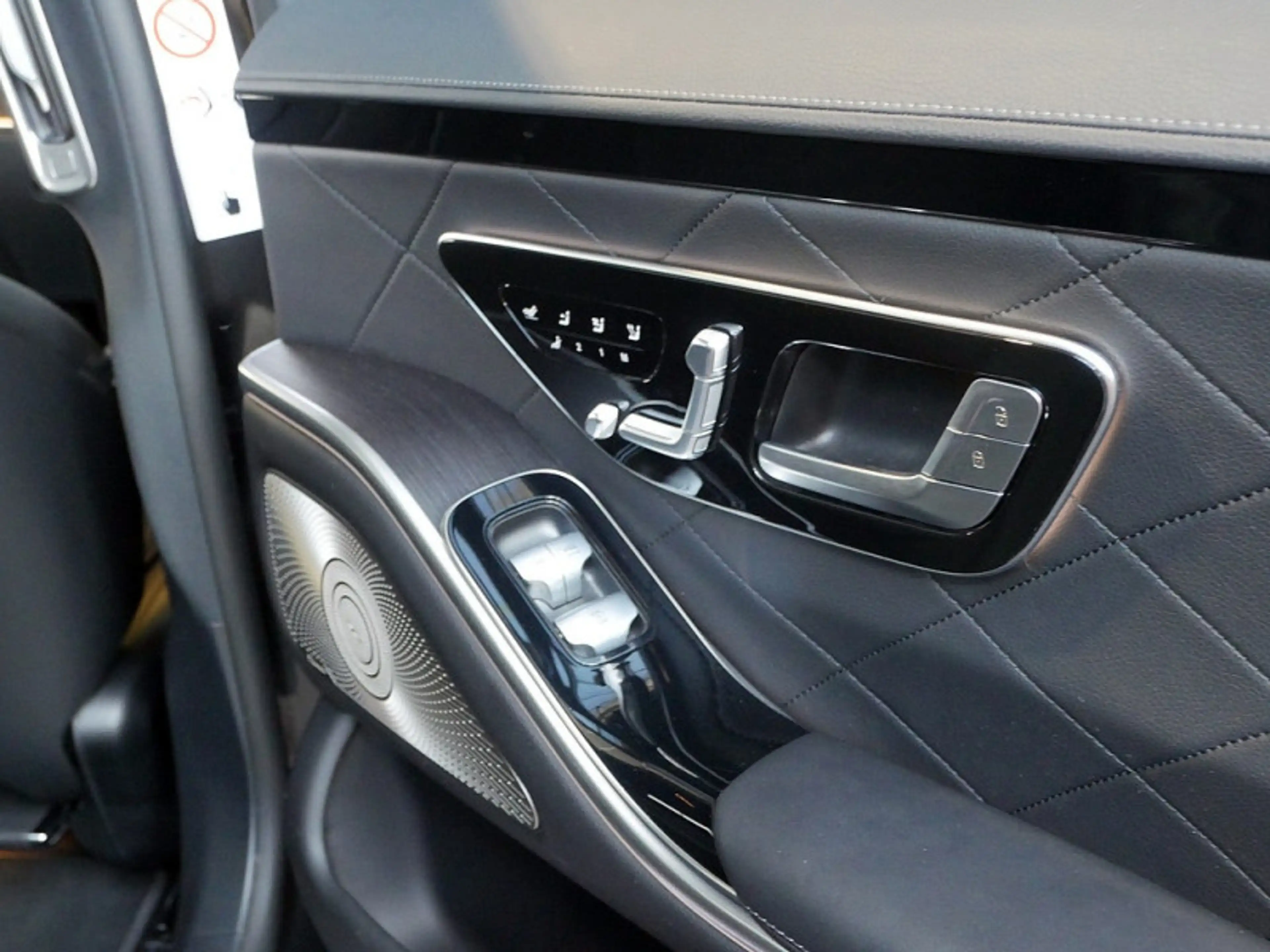 Mercedes-Benz S 580 4M lang AMG Night LED Navi Burm Pano 360 — photo 9