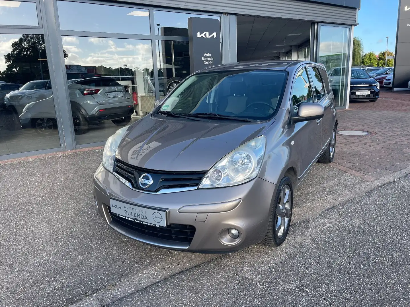 Nissan Note I-Way Automatik Braun - 2