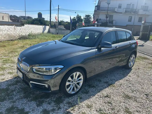 BMW 116 Serie 1 F/20-21 2015 116d Urban 5p auto