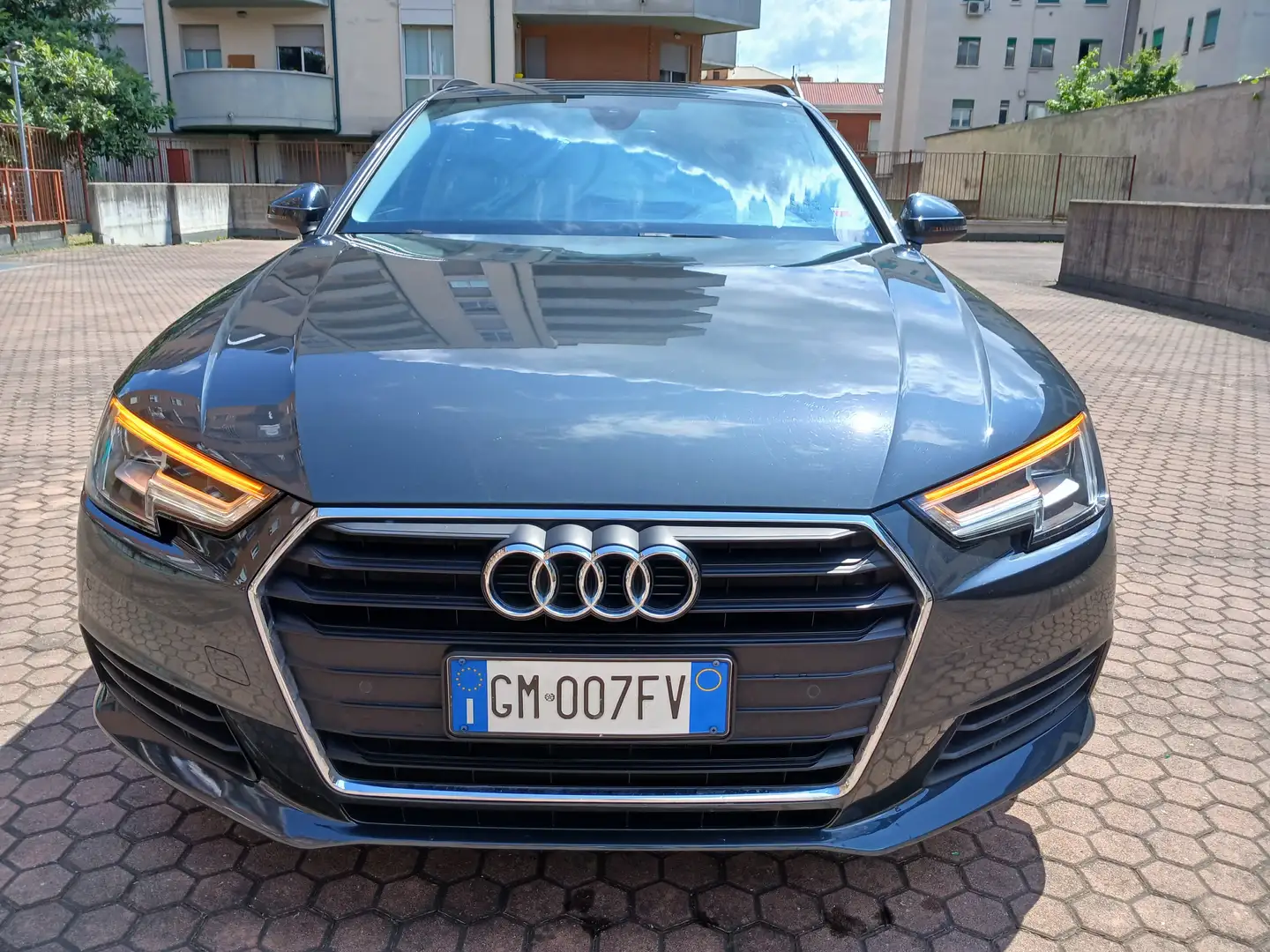 Audi A4 A4  40 2.0 g-tron S line edition 170cv s-tronic - 2