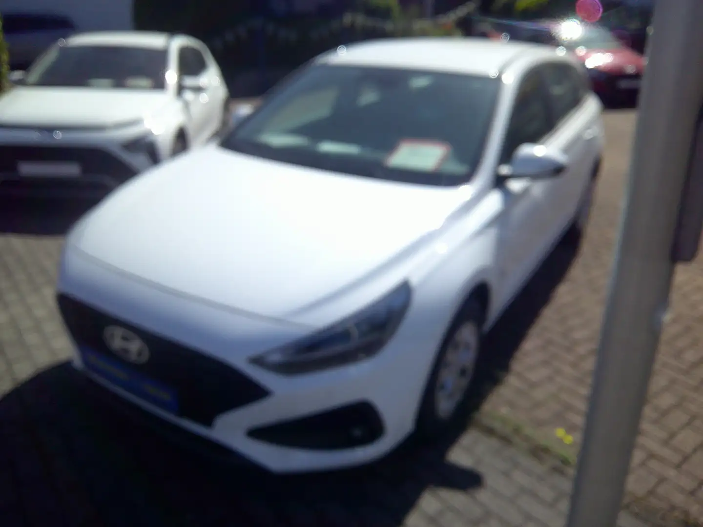 Hyundai i30 Kombi 1.5 - WG Comfort 1.5 GDI 6MT / LED / N Weiß - 2
