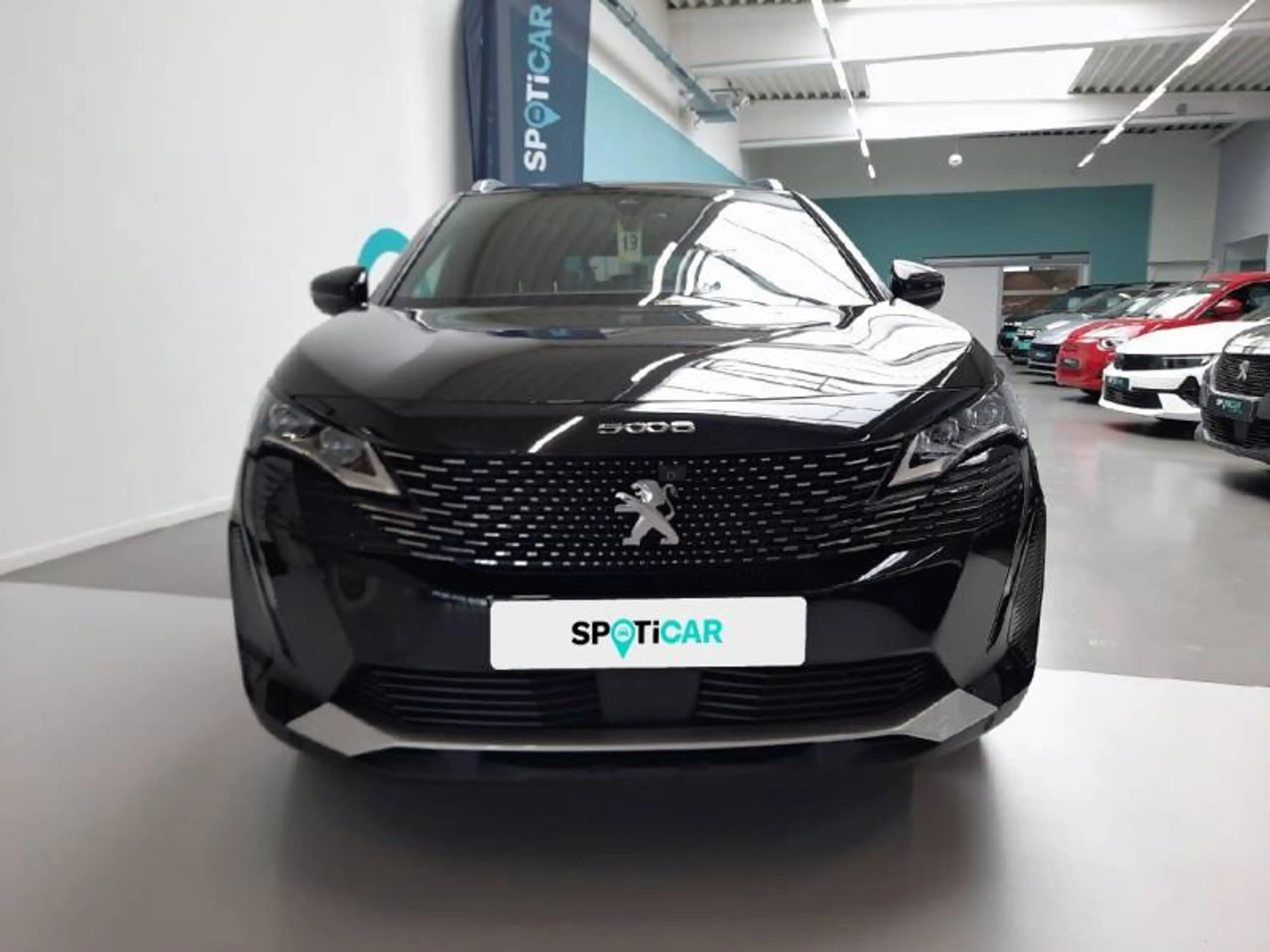 Peugeot 5008 2 1.2 PureTech 96kW S&S EAT8 GT — photo 2