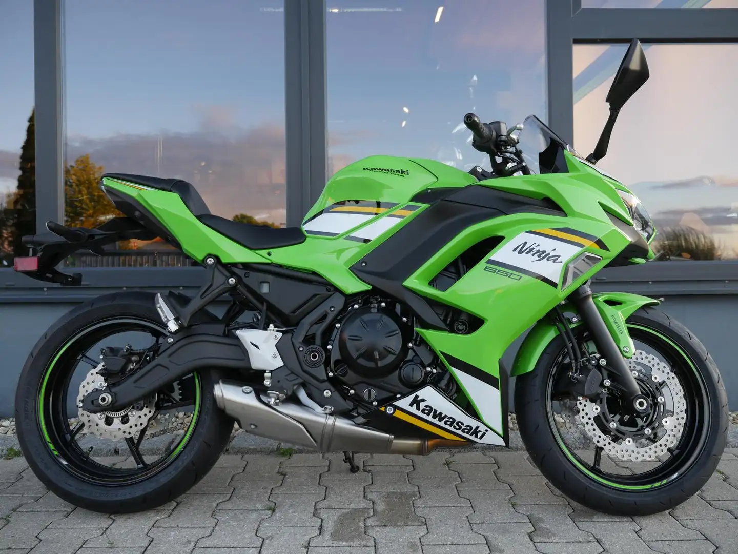 Kawasaki Ninja 650 - mehrere Farben - auch 40th Anni. - 2