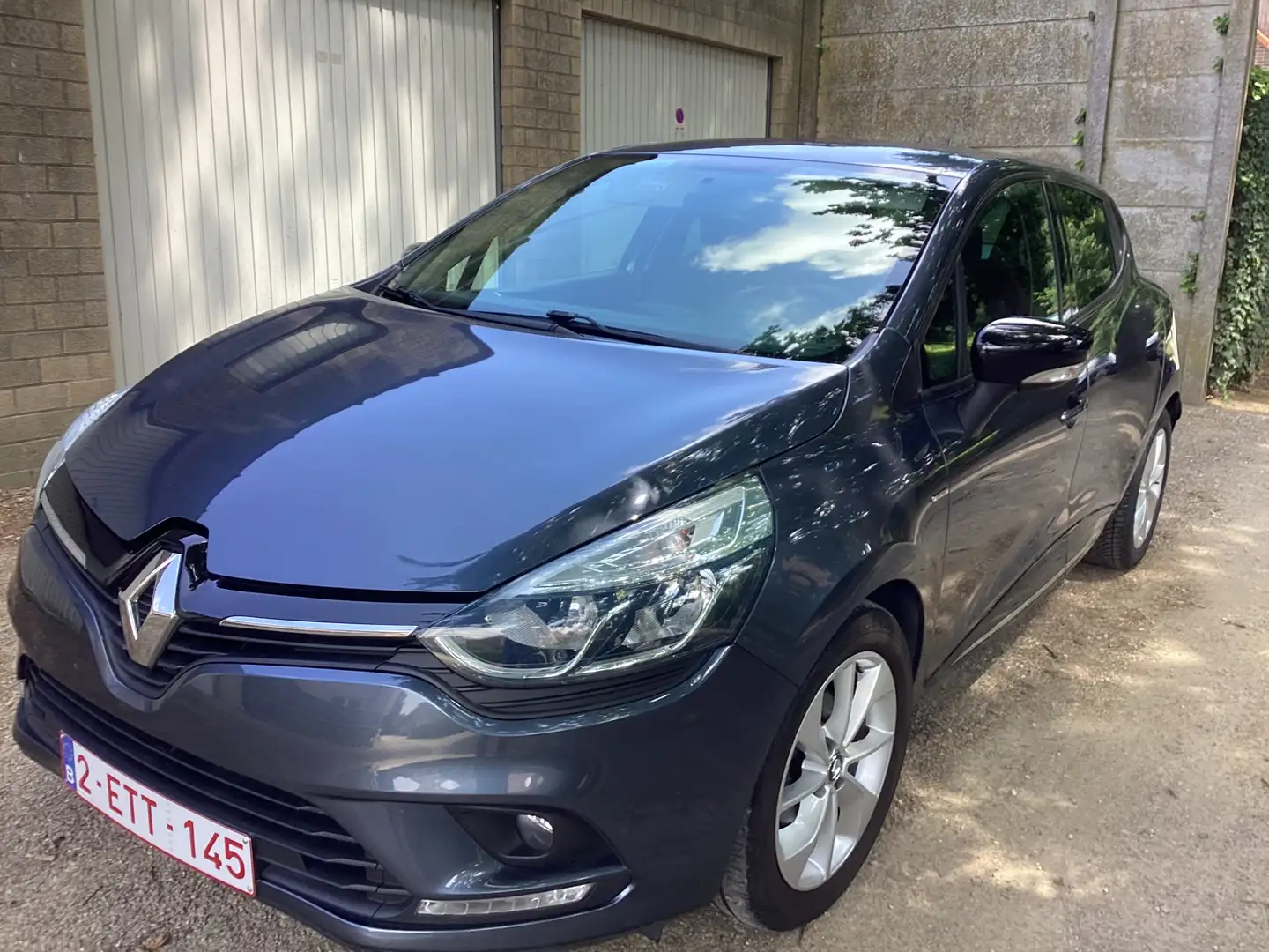 Renault Clio Limited Gris - 1