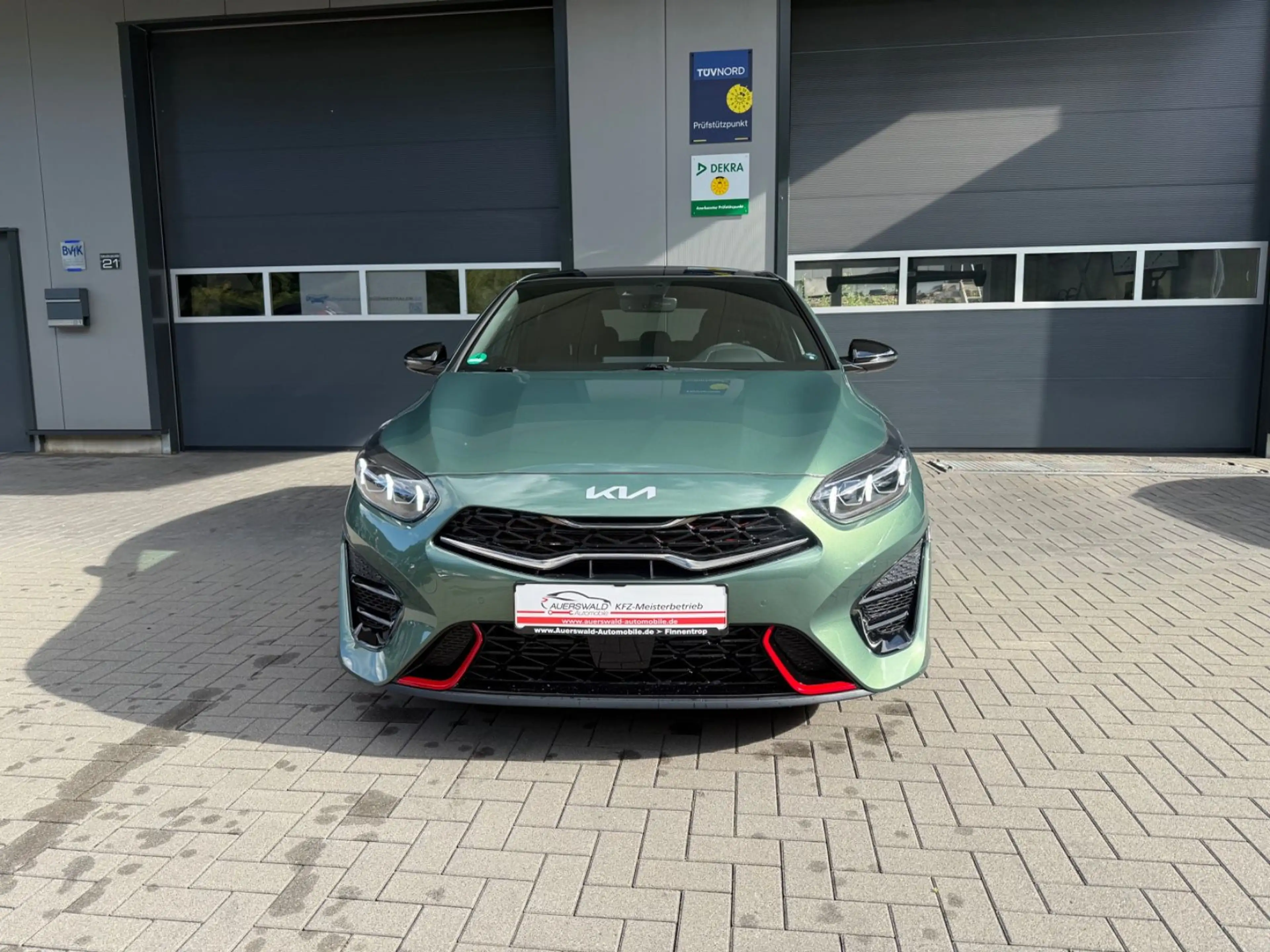 Kia Ceed / cee'd Ceed GT Black Style *JBL *App *DAB *Pano — photo 2
