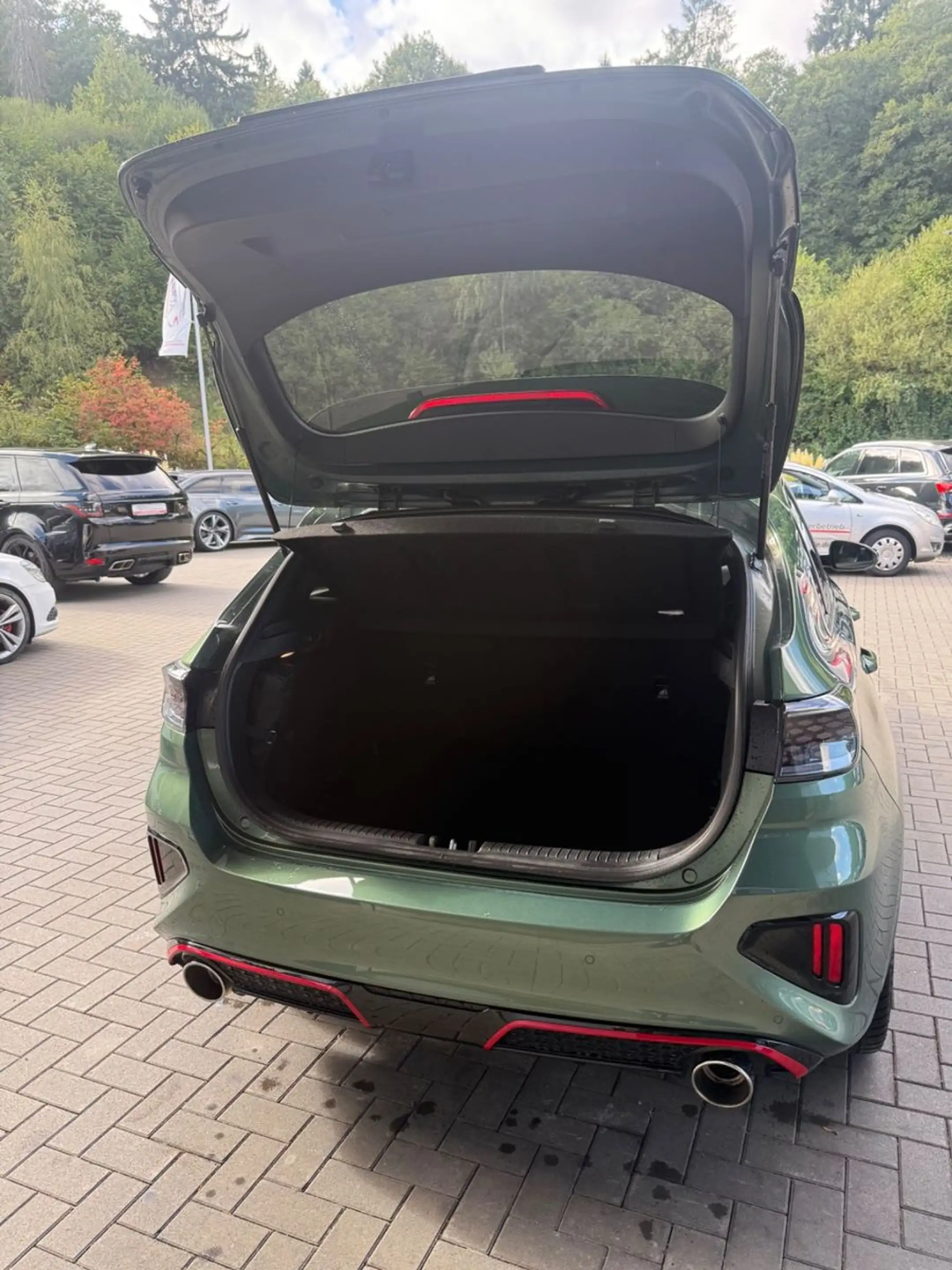 Kia Ceed / cee'd Ceed GT Black Style *JBL *App *DAB *Pano — photo 14