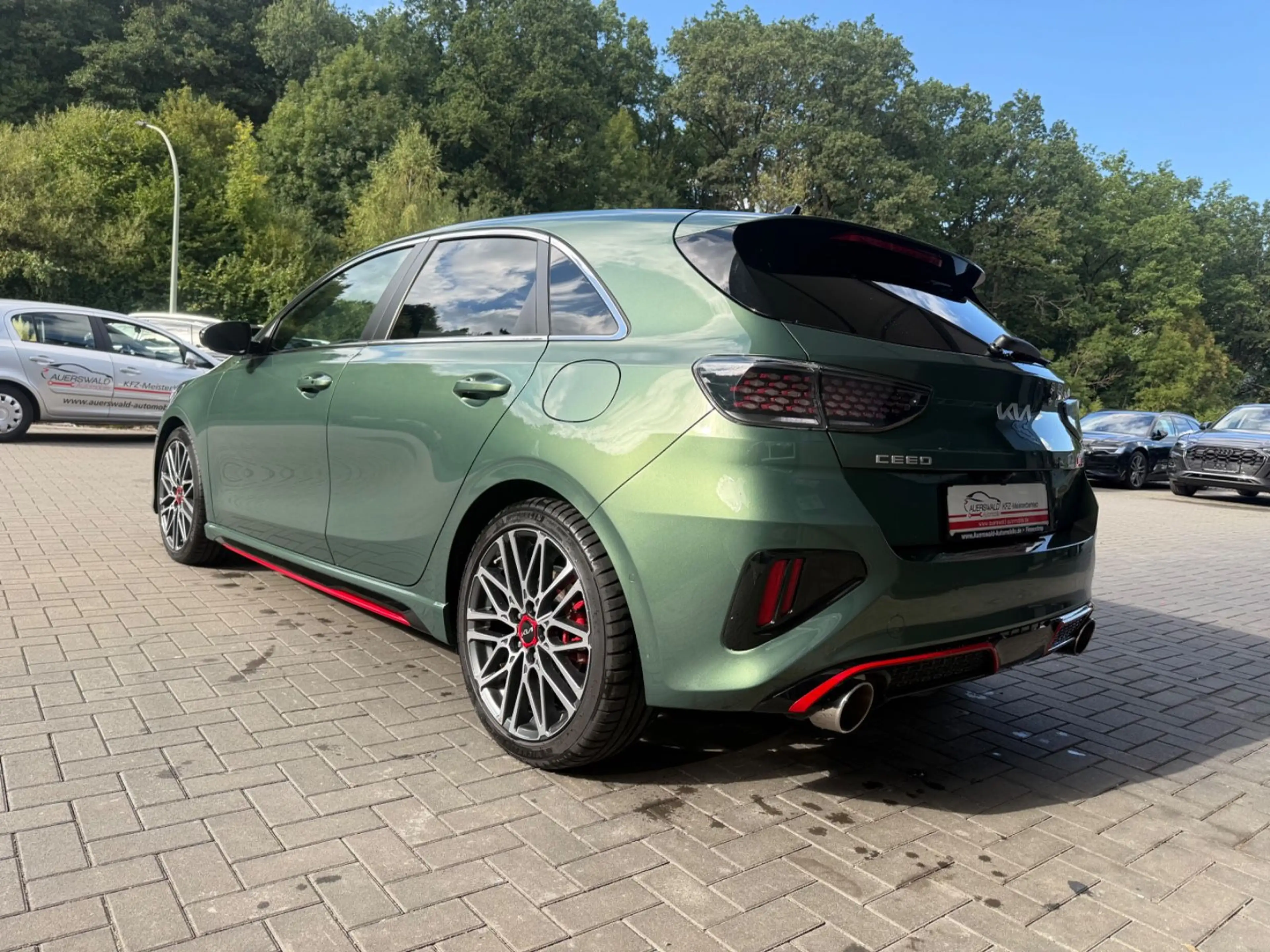 Kia Ceed / cee'd Ceed GT Black Style *JBL *App *DAB *Pano — photo 7