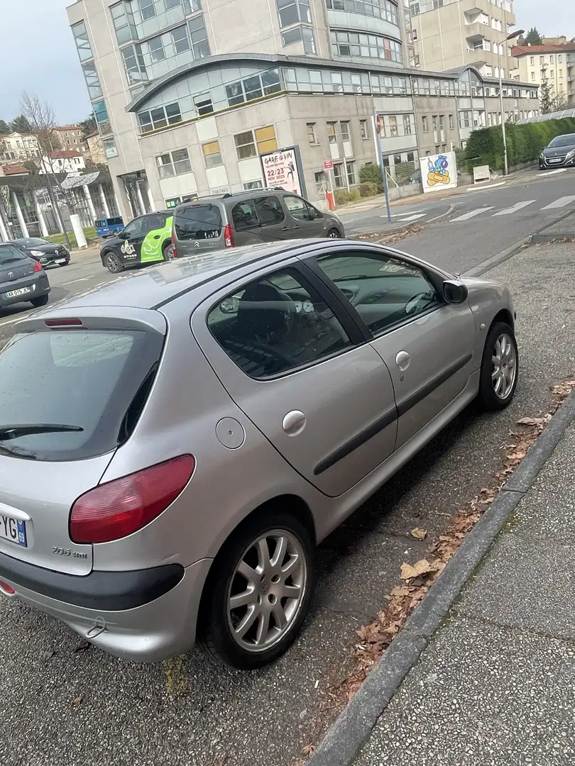 Peugeot 206 1.4 HDi XT Premium - 1