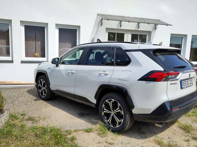 Suzuki Across 2.5 Plug-In Hybrid Comfort+ E-Four