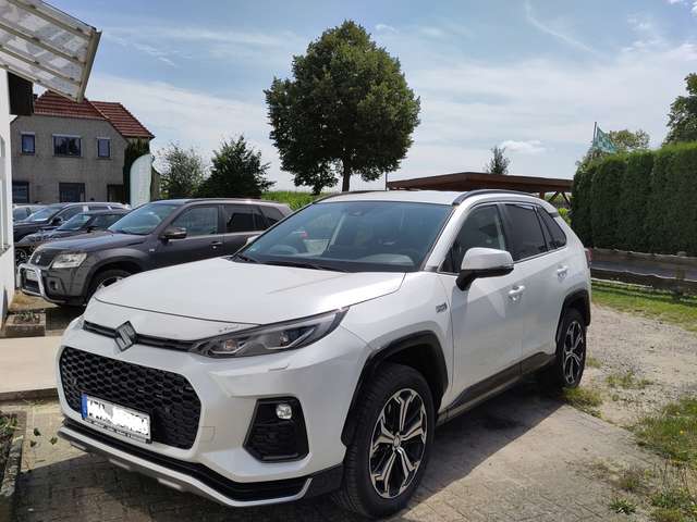 Imagine Suzuki Across 2.5 Plug-In Hybrid Comfort+ E-Four