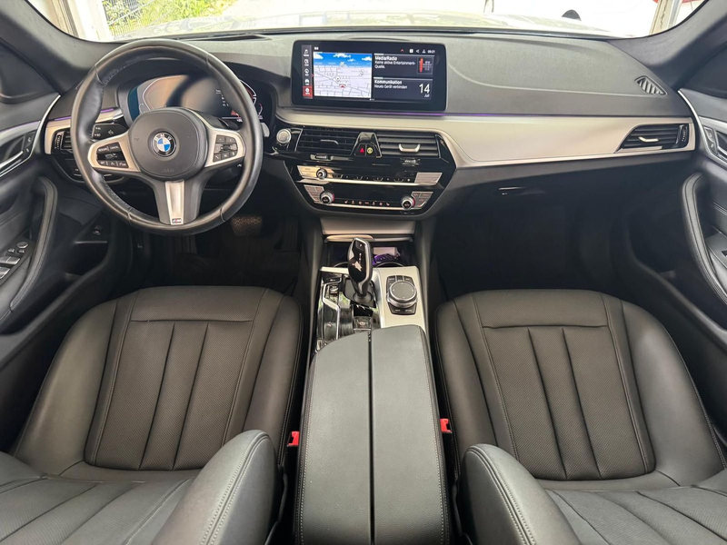 BMW 530 d 1.Hand  LED Digital HuD Kamera Ambiente CarPlay — photo 8