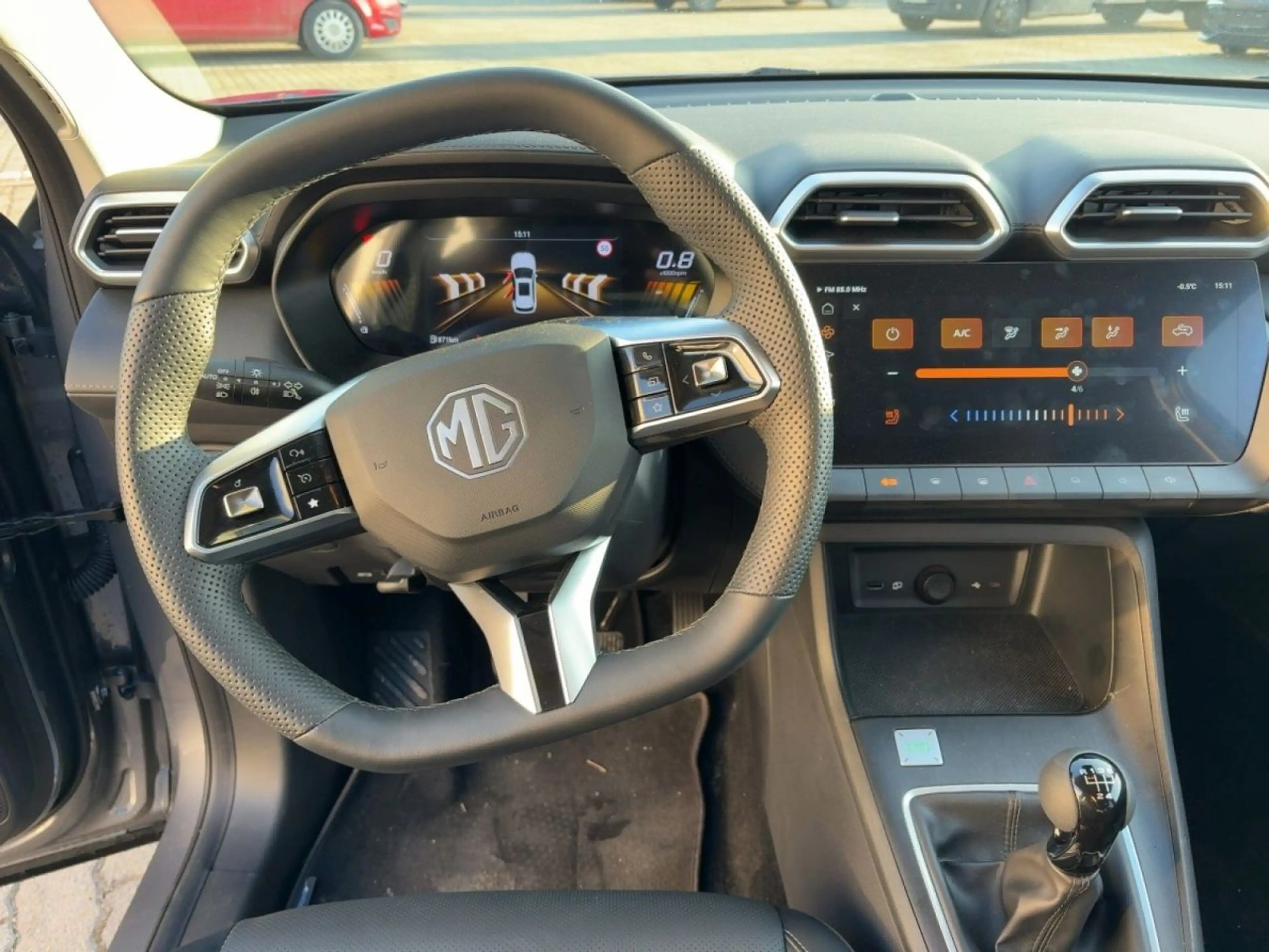 MG ZS 1.5L 5MT Comfort MY24 — photo 11