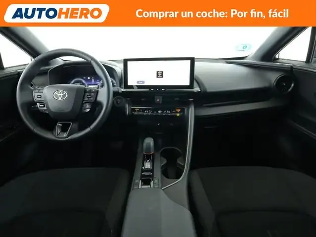 Toyota C-HR view 13