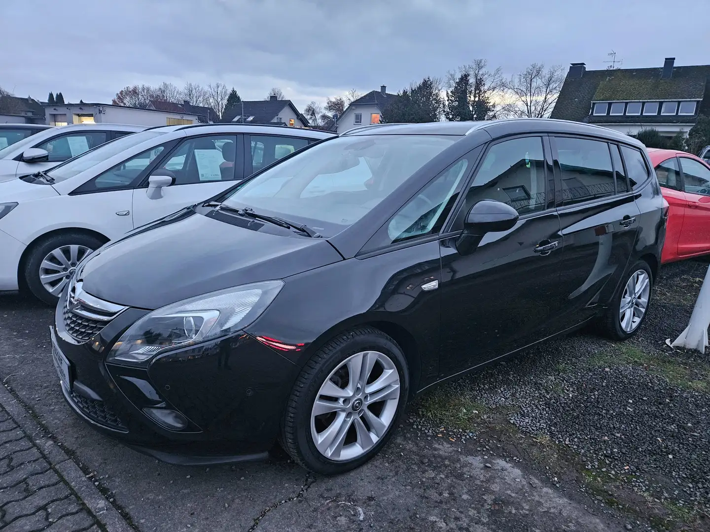 Opel Zafira Tourer Zafira Tourer 1.4 LPG Turbo ecoFLEX Active Schwarz - 1