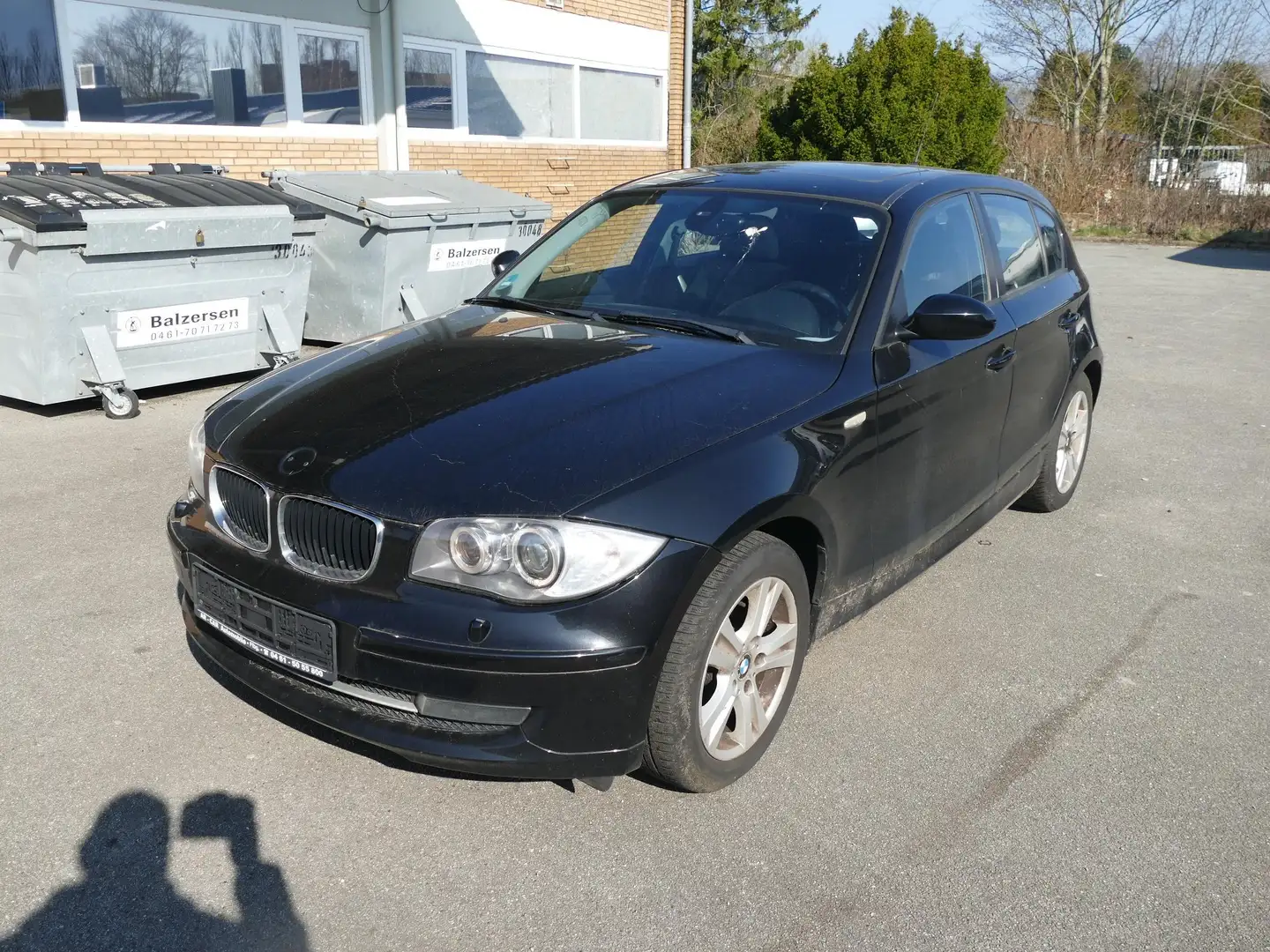 BMW 118 118d Automatik Klima Tempomat Xenon Schiebedach Schwarz - 1
