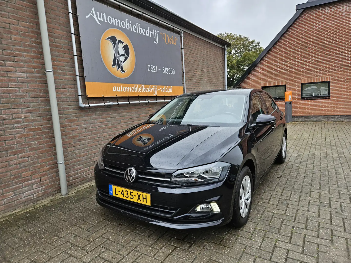 Volkswagen Polo 1.0 TSI Comfortline Zwart - 1