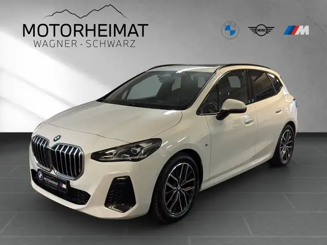 BMW 223 i xDrive Active Tourer M Sport Pano AHK HUD